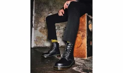 Damen Dr. Martens 1460 8-Eye Boot Black Felix Rub Off
