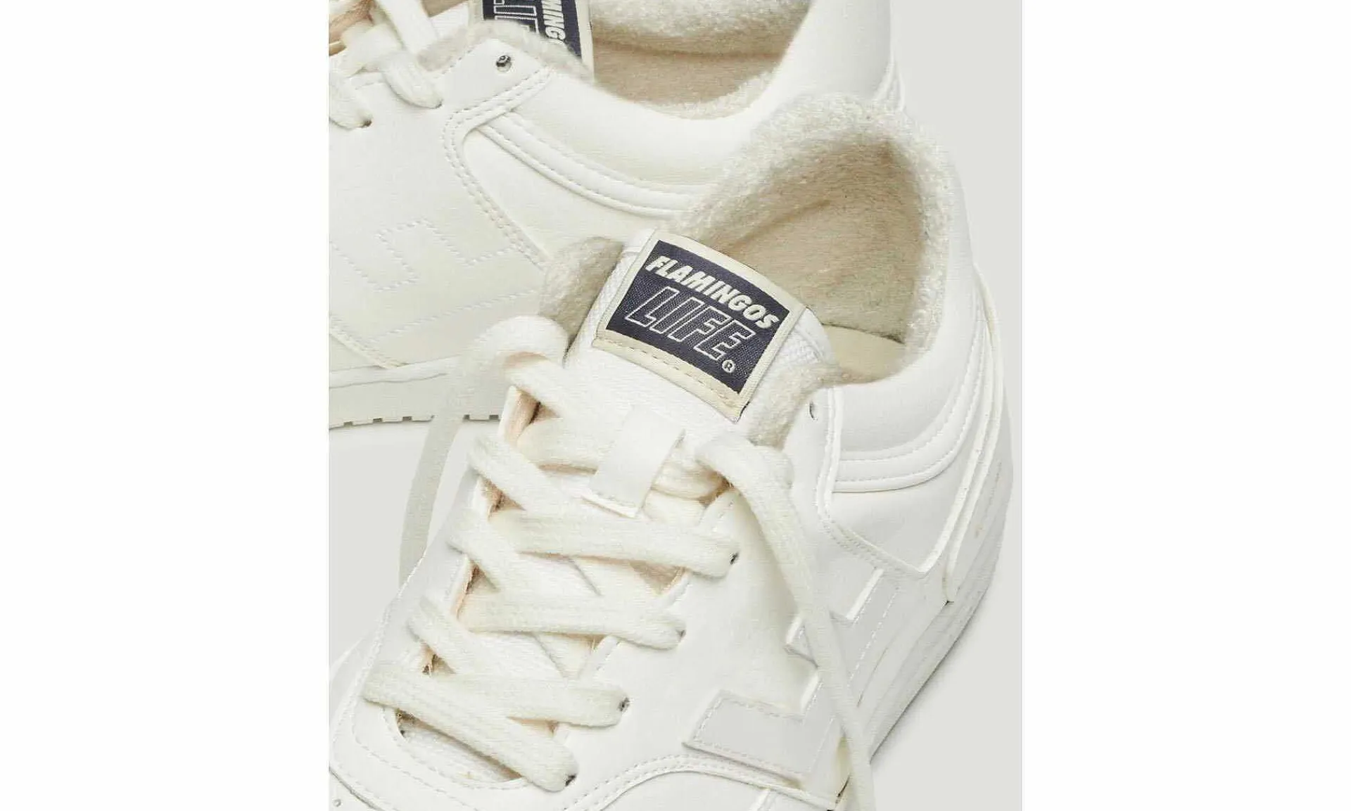 Damen Flamingos Life Retro 90S All White