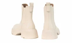 Damen Matt and Nat Tayla Off White